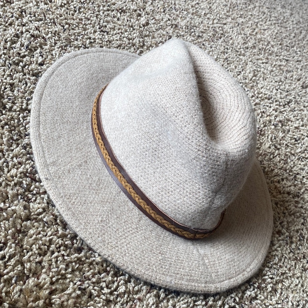 Women’s hat